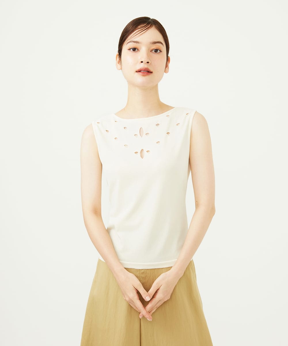 GBFAD01400 Sybilla(シビラ) アイレットノースリーブプルオーバー アイボリー