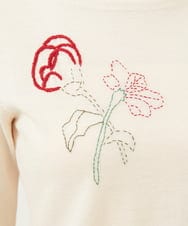GBFAD34500 Sybilla(シビラ) ステッチフラワー刺繍プルオーバー アイボリー