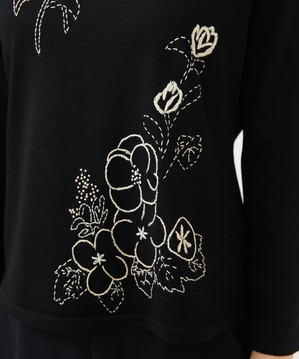 GBFAD34500 Sybilla(シビラ) ステッチフラワー刺繍プルオーバー ブラック