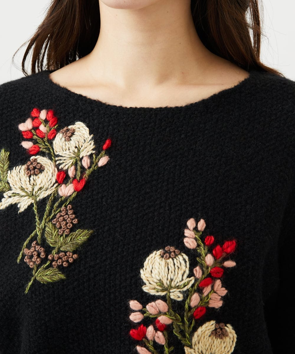 GBFAF36500 Sybilla(シビラ) ポピーブーケ刺繍ニット ブラック