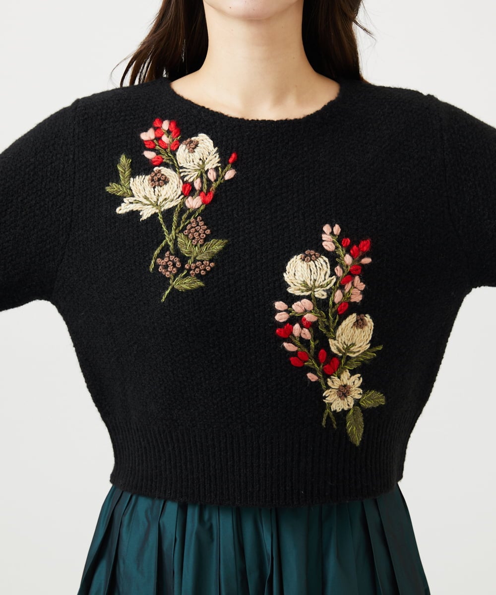 GBFAF36500 Sybilla(シビラ) ポピーブーケ刺繍ニット ブラック