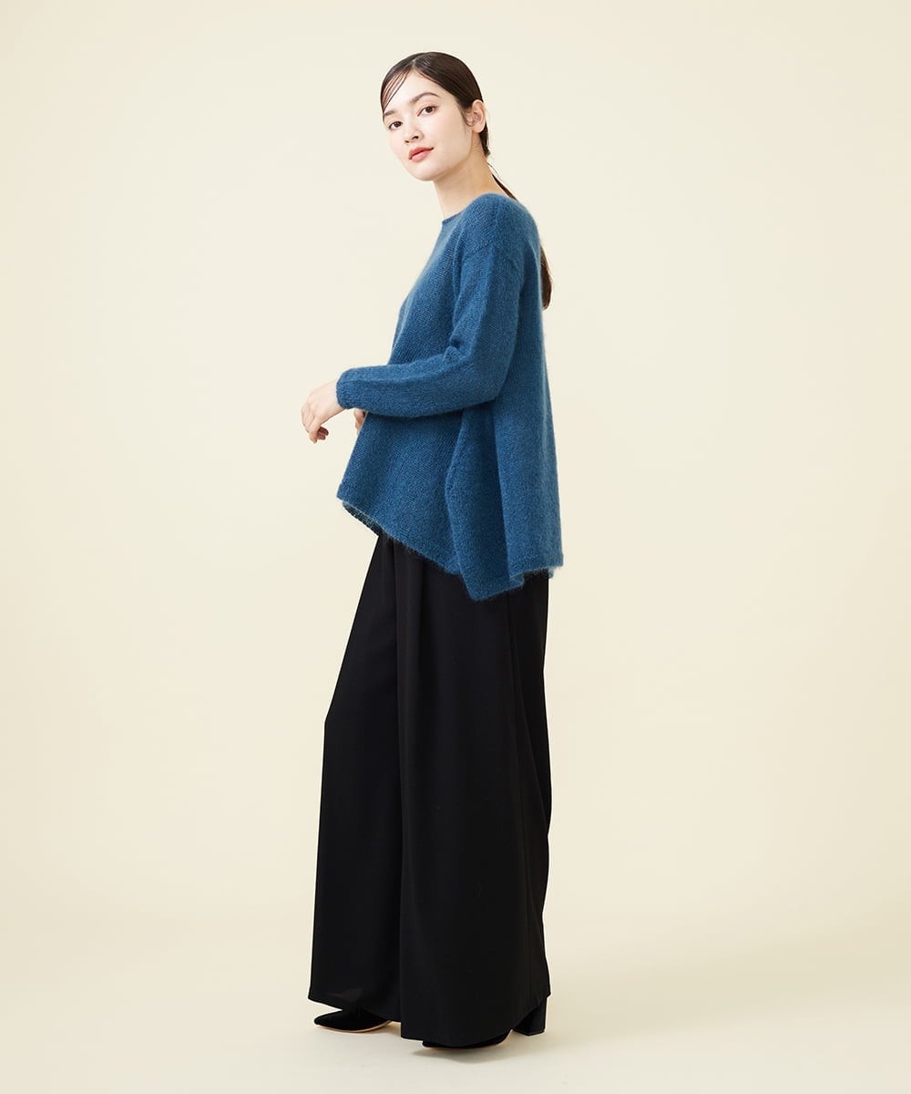 GBFCW50450 Sybilla(シビラ) 【blue&black】ハンカチヘムモヘヤプルオーバー ネイビーブルー