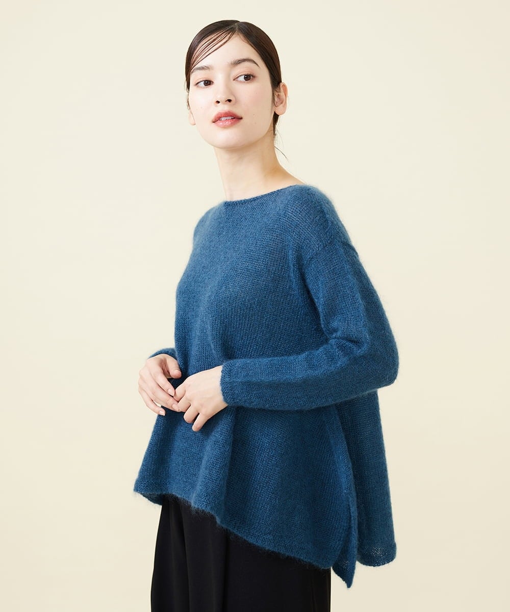 GBFCW50450 Sybilla(シビラ) 【blue&black】ハンカチヘムモヘヤプルオーバー ネイビーブルー