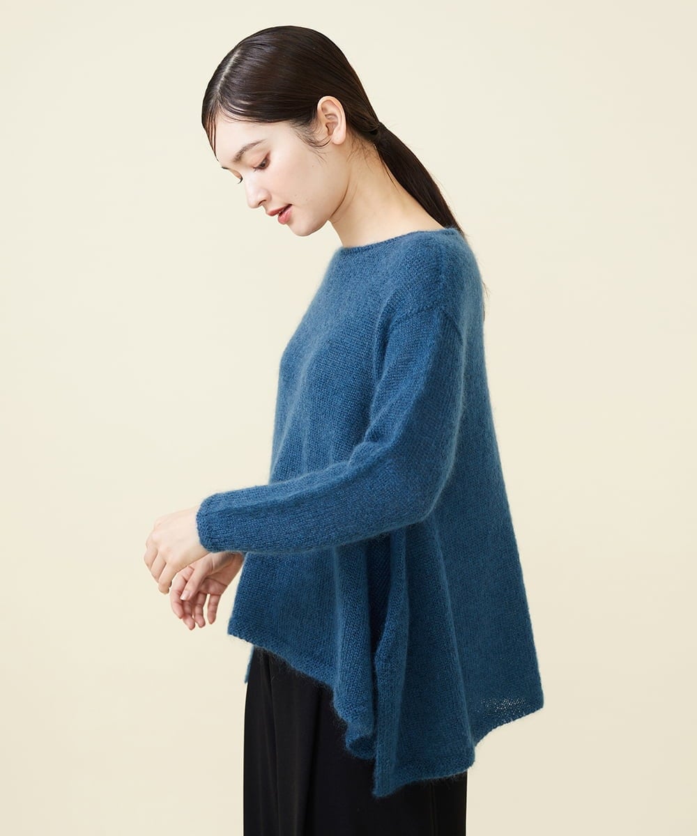 GBFCW50450 Sybilla(シビラ) 【blue&black】ハンカチヘムモヘヤプルオーバー ネイビーブルー