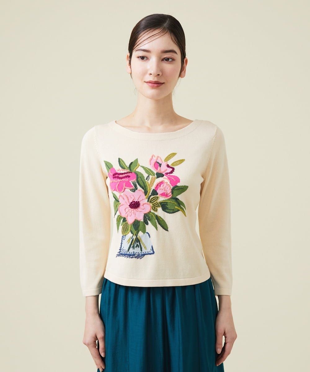 GBFET05590 Sybilla(シビラ) フラワーベース刺繍プルオーバー アイボリー