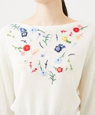 GBFGD01550 Sybilla(シビラ) ビーズフラワー刺繍ニット アイボリー