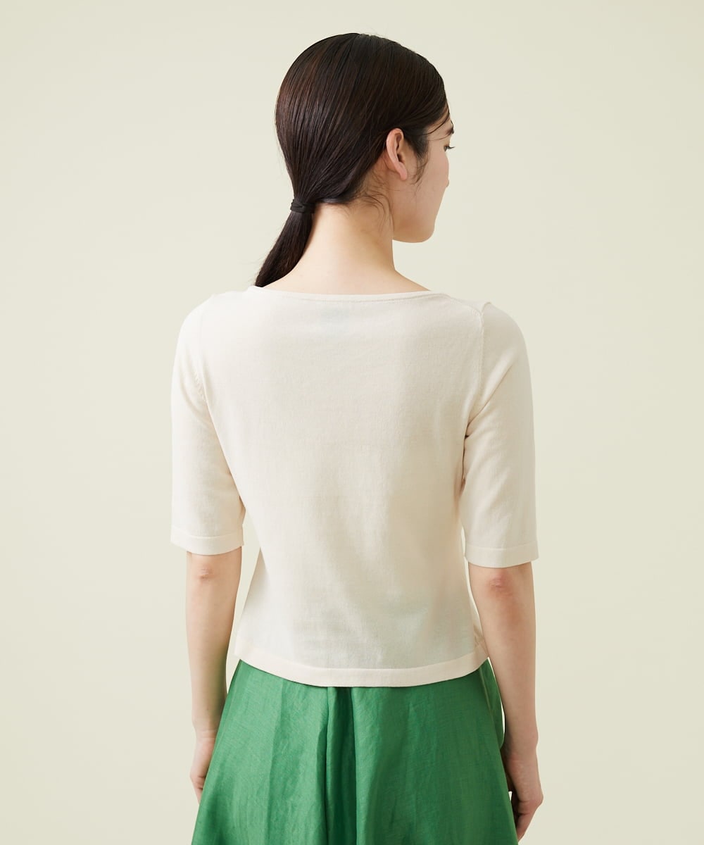 GBFGT02290 Sybilla(シビラ) ポイントフラワー刺繍プルオーバー ベージュ
