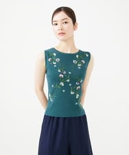 GBFHB31650 Sybilla(シビラ) フラワー刺繍ノースリーブプルオーバー グリーン