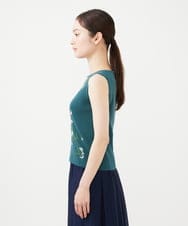 GBFHB31650 Sybilla(シビラ) フラワー刺繍ノースリーブプルオーバー グリーン