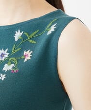 GBFHB31650 Sybilla(シビラ) フラワー刺繍ノースリーブプルオーバー グリーン