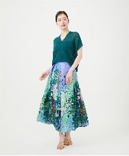 GBFHD30270 Sybilla(シビラ) ペーパーヤーンVネックフォルムニット グリーン