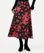 GBHCD40360 Sybilla(シビラ) ピンクマーガレットプリントスカート ブラック