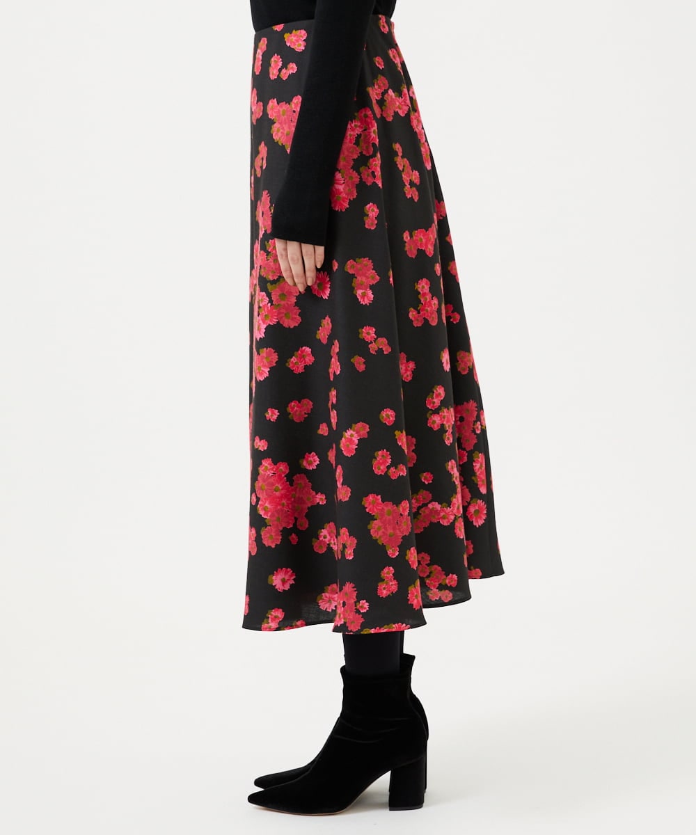 GBHCD40360 Sybilla(シビラ) ピンクマーガレットプリントスカート ブラック