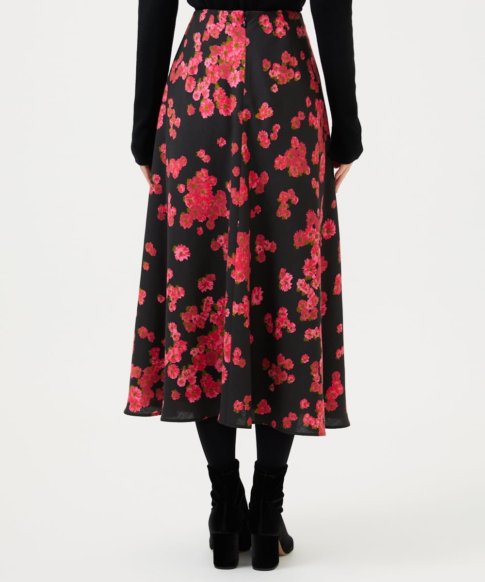 GBHCD40360 Sybilla(シビラ) ピンクマーガレットプリントスカート ブラック