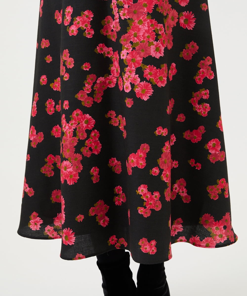 GBHCD40360 Sybilla(シビラ) ピンクマーガレットプリントスカート ブラック