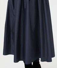 GBHEA02360 Sybilla(シビラ) 【メディア着用】シルキータフタピンタックスカート ネイビー