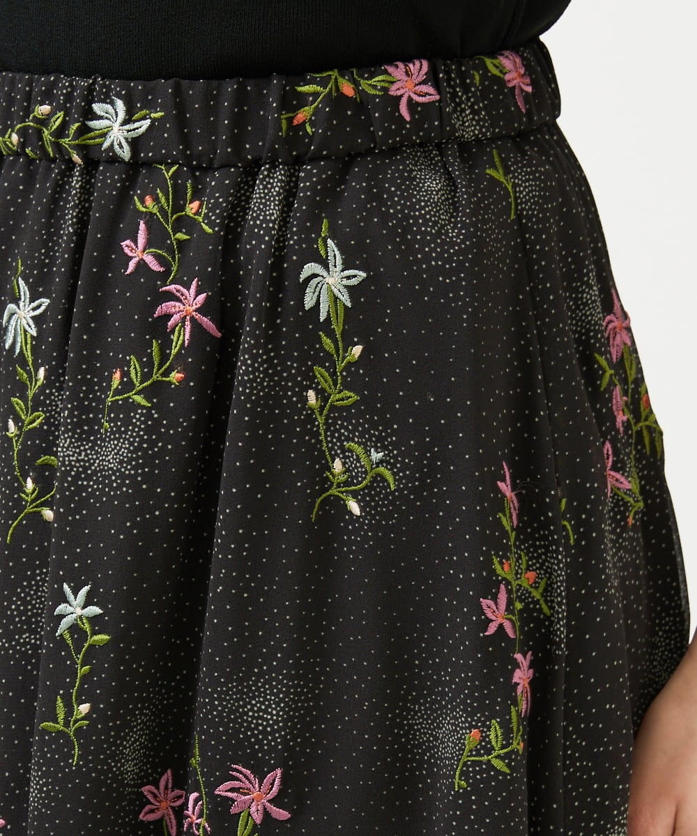 GBHED01700 Sybilla(シビラ) ドットフラワー刺繍スカート ブラック系