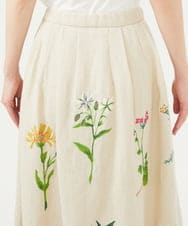 GBHGA01790 Sybilla(シビラ) 先染めリネン刺繍スカート ベージュ