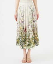 GBHGB38450 Sybilla(シビラ) ボタニカルフラワープリントスカート アイボリー