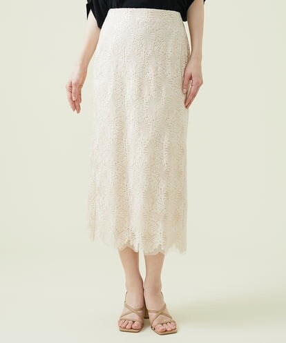 GBHGT89390 Sybilla 【MONOTONE】スカラップフラワーチュールスカート