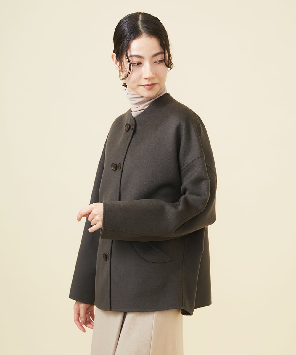 GBJAB06790 Sybilla(シビラ) 【WINTER BLUE】ダブルボタンショートリバーコート グレーブラウン