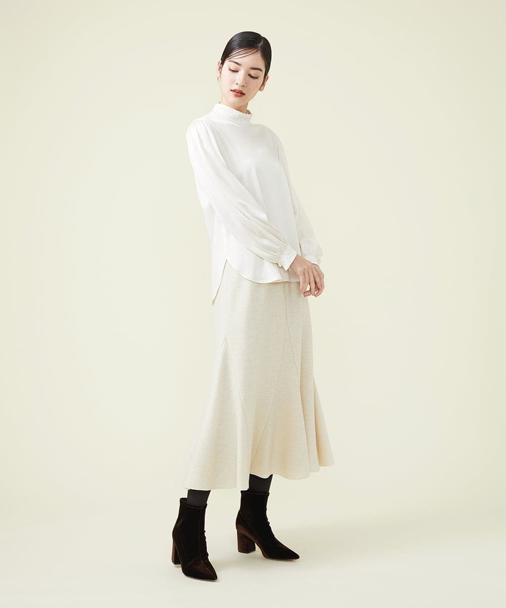 GBKCU24290 Sybilla(シビラ) リバーレーススタンドカラーカットソー アイボリー