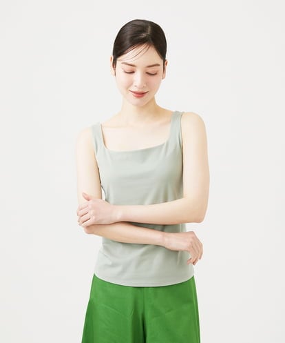 GBKGD70130 Sybilla スクエアネックタンクトップ