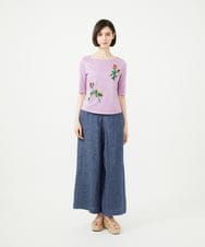 GBKGF02300 Sybilla(シビラ) キューブローズ刺繍カットソー ラベンダー