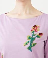 GBKGF02300 Sybilla(シビラ) キューブローズ刺繍カットソー ラベンダー