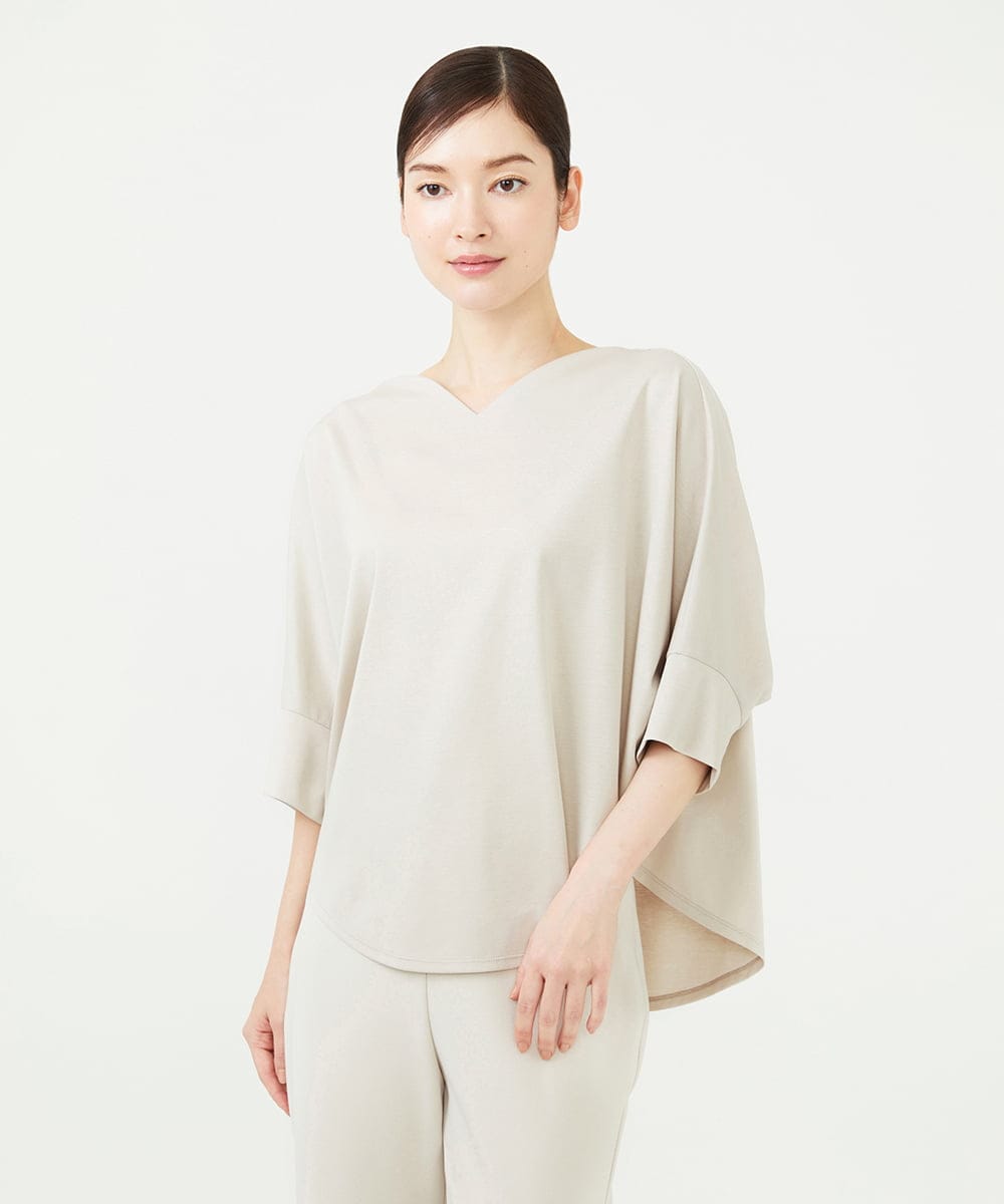 GBKJE35230 Sybilla(シビラ) ハートネックポンチカットソー ベージュ