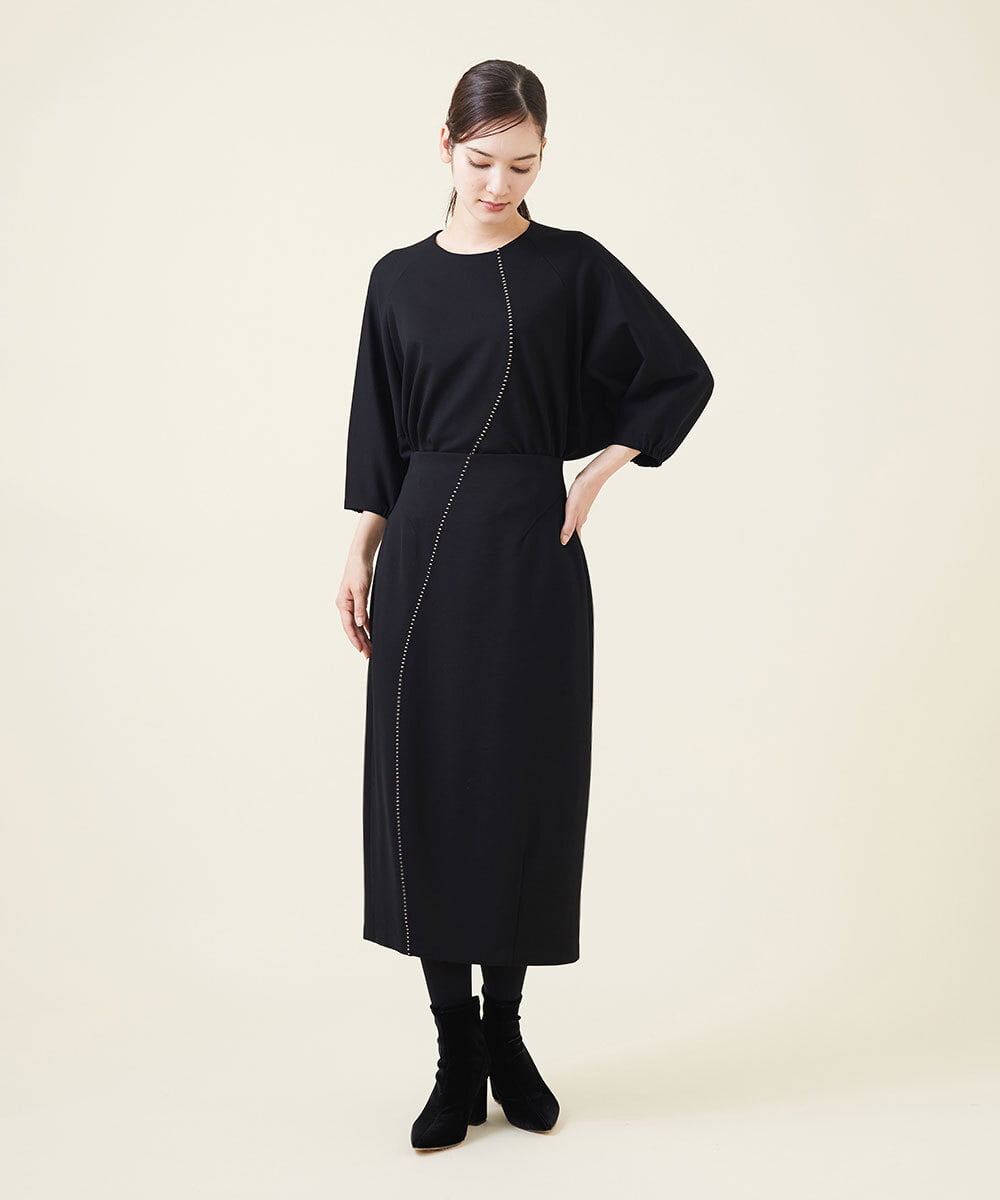 GBKJU67330 Sybilla(シビラ) 配色ステッチポンチカットソー ブラック