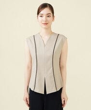 GBKJX60330 Sybilla(シビラ) ステッチ入りノースリーブカットソー ライトグレージュ