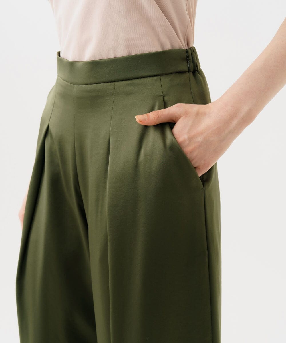 GBLGD40360 Sybilla(シビラ) サテンタックパンツ カーキ