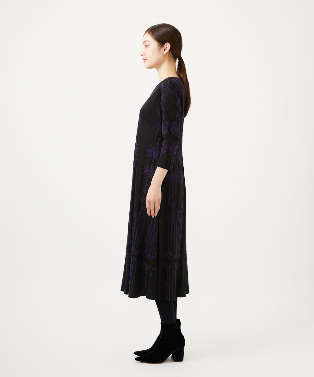 GBPAE31720 Sybilla(シビラ) リーフ柄コード刺繍ジャージードレス ブラック系