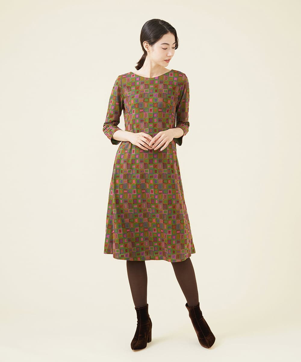 GBPAV73690 Sybilla(シビラ) ジオメトリック刺繍ジャージードレス グリーン