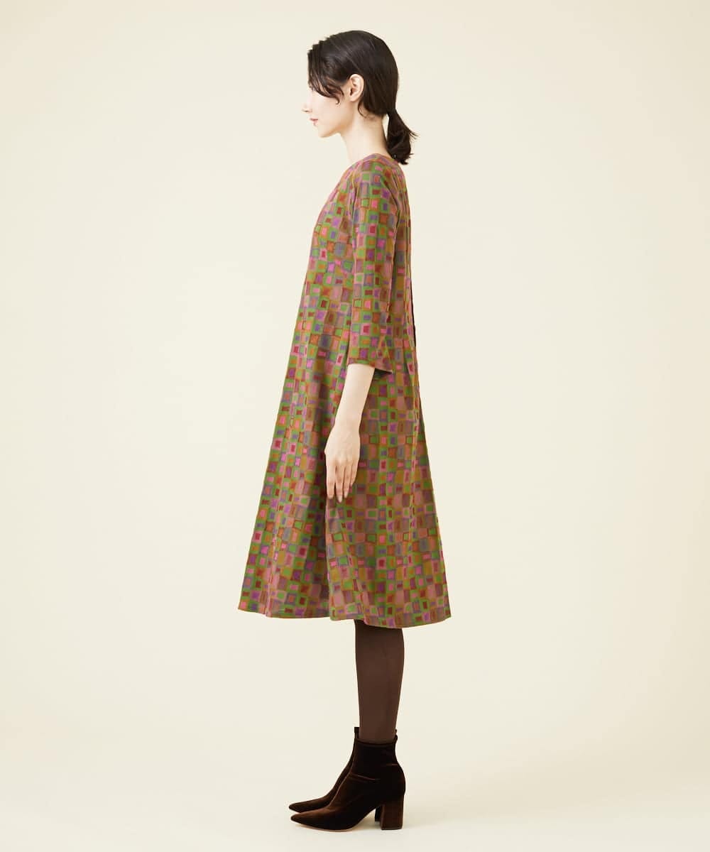 GBPAV73690 Sybilla(シビラ) ジオメトリック刺繍ジャージードレス グリーン