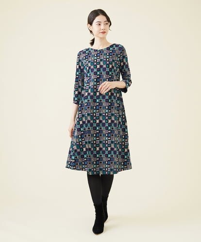 GBPAV73690 Sybilla ジオメトリック刺繍ジャージードレス