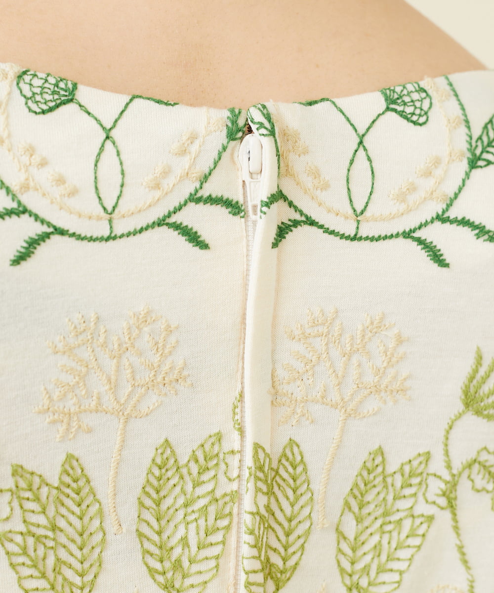 GBPEW18690 Sybilla(シビラ) ボタニカル刺繍ジャージードレス ベージュ
