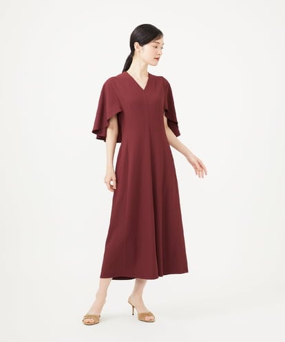 GBPJE53500 Sybilla ケープスリーブドレス