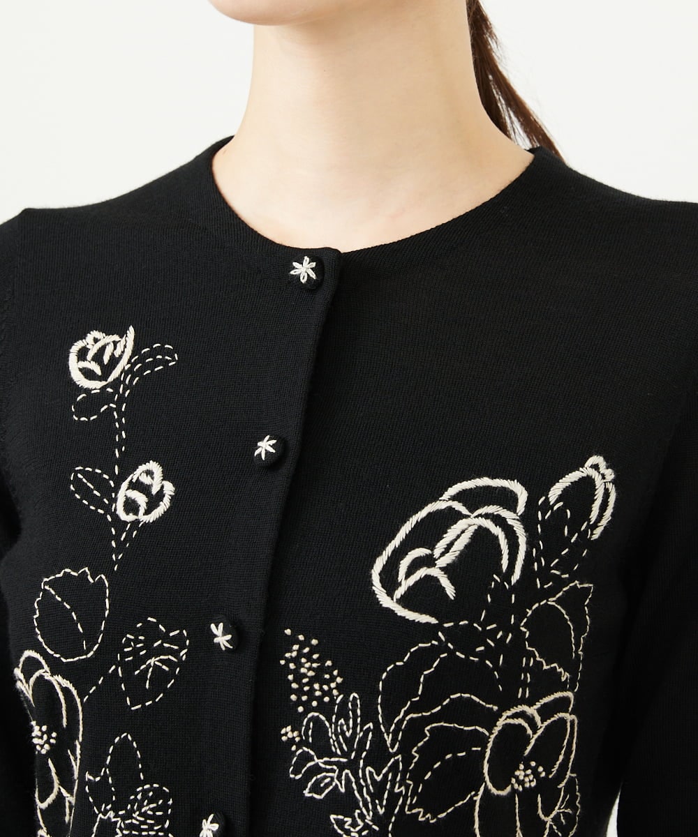 GBSAD34600 Sybilla(シビラ) ステッチフラワー刺繍カーディガン ブラック