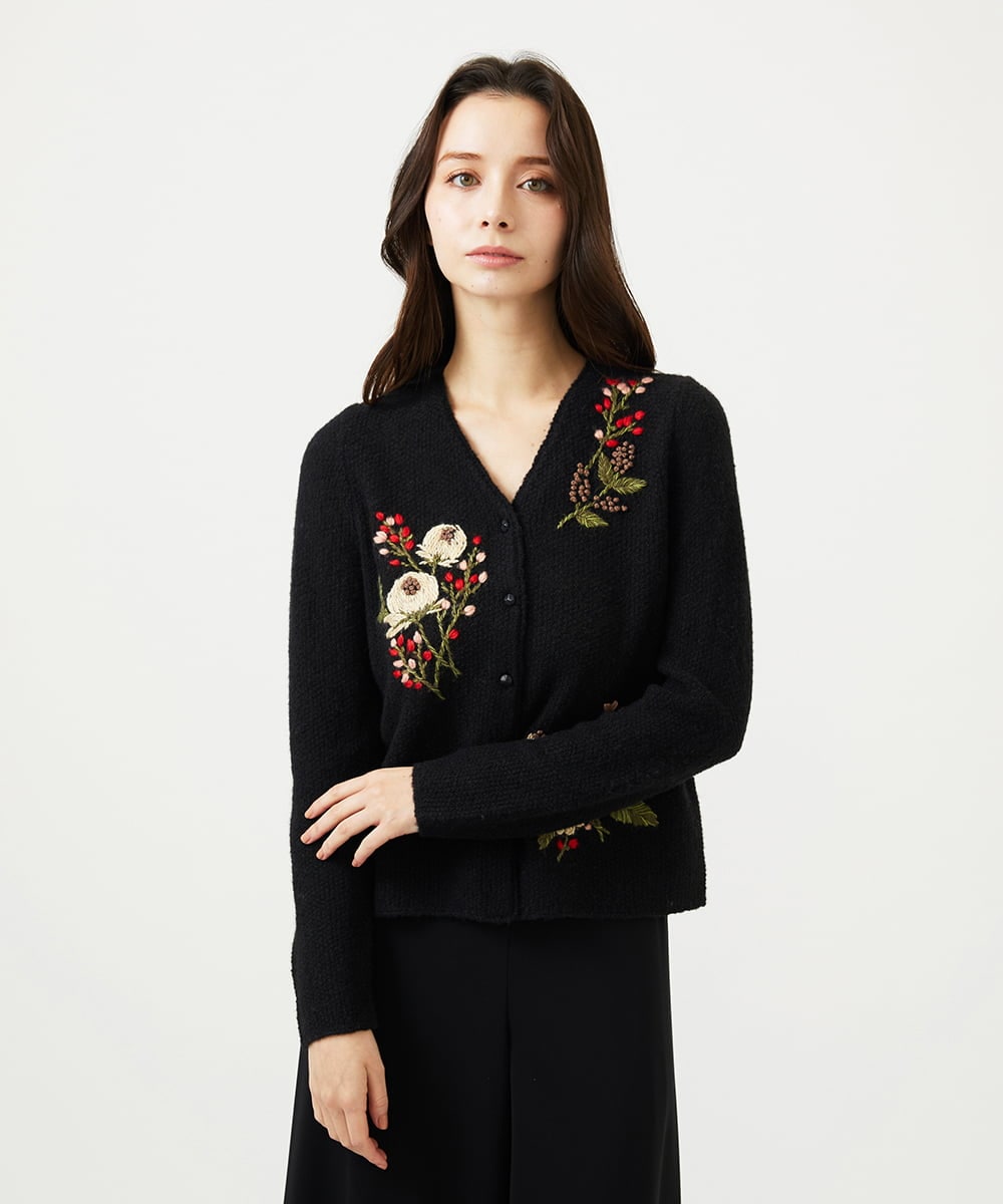 GBSAF34600 Sybilla(シビラ) ポピーブーケ刺繍カーディガン ブラック