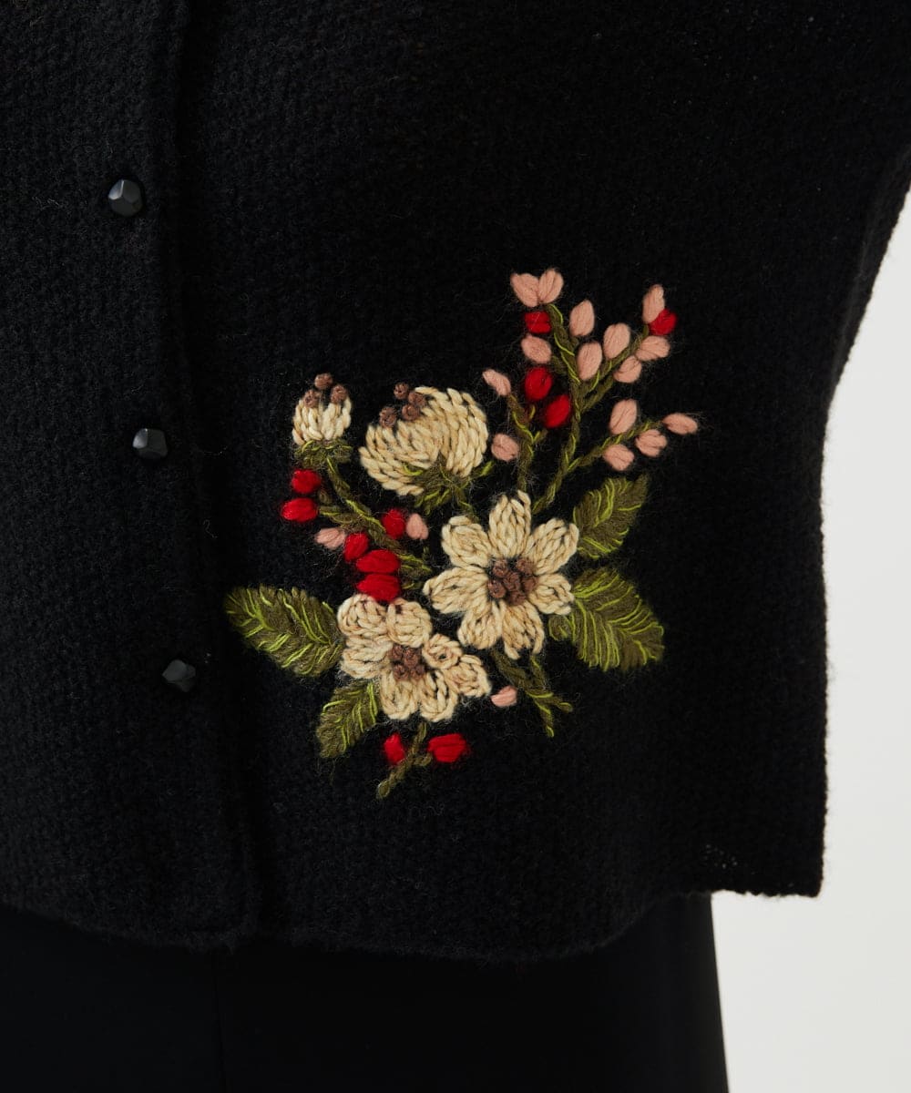 GBSAF34600 Sybilla(シビラ) ポピーブーケ刺繍カーディガン ブラック
