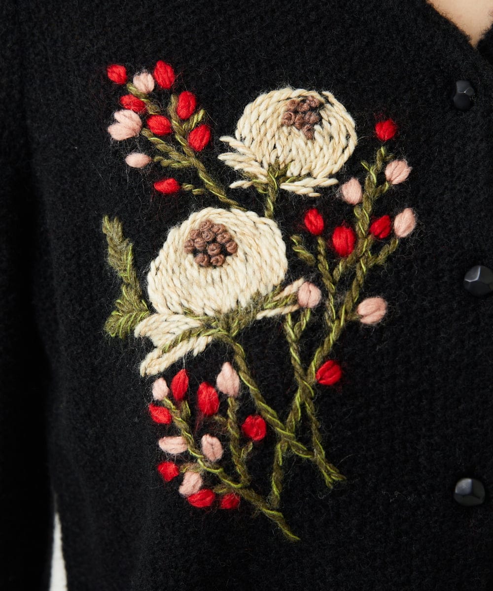 GBSAF34600 Sybilla(シビラ) ポピーブーケ刺繍カーディガン ブラック