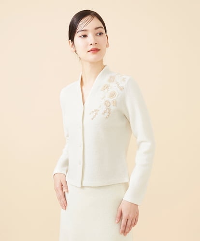 GBSCV01430  【Pure】ホワイトフラワー刺繍ニットジャケット