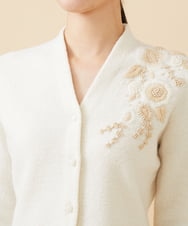 GBSCV01430 Sybilla(シビラ) 【Pure】ホワイトフラワー刺繍ニットジャケット ホワイト
