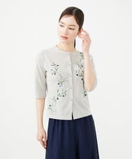 GBSHB31700 Sybilla(シビラ) フラワー刺繍五分袖カーディガン グレージュ