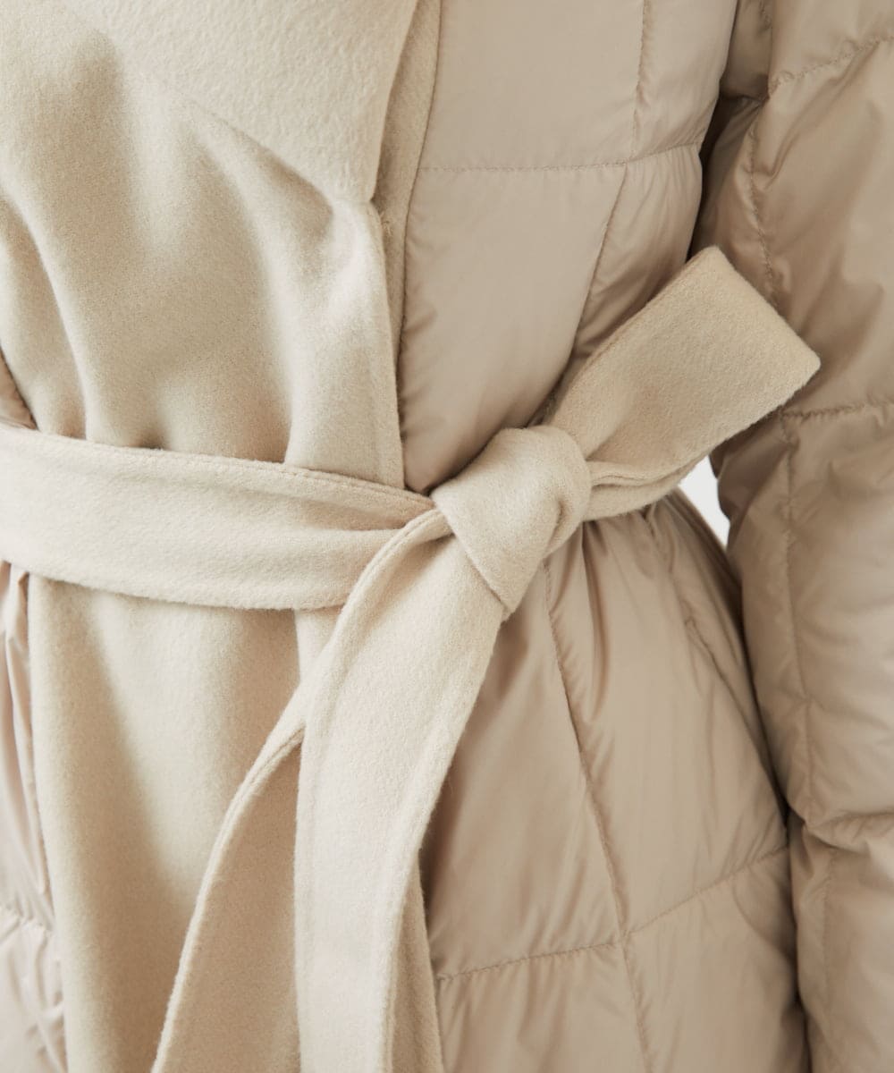 GBUAF32900 Sybilla(シビラ) ウールドッキングロングダウン ベージュ