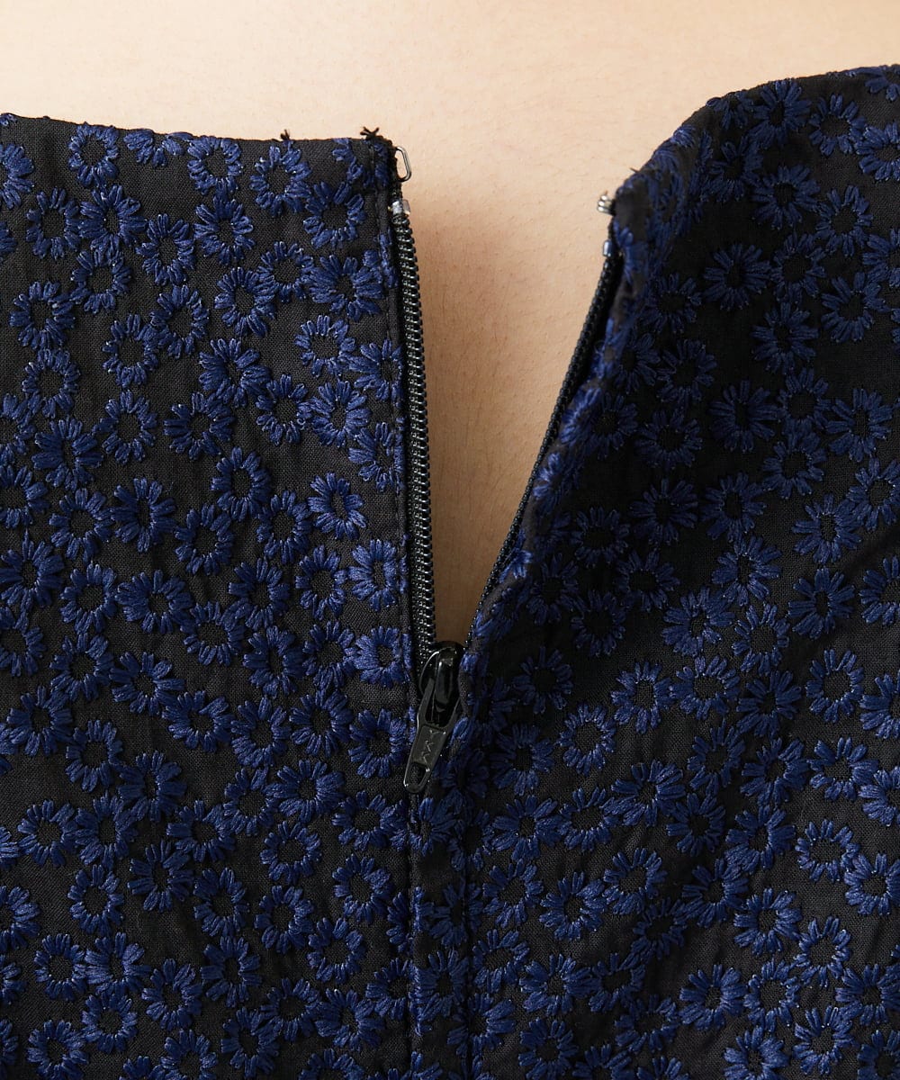 GDEGD84630 Sybilla(シビラ) フラワー総刺繍ドレス ネイビー