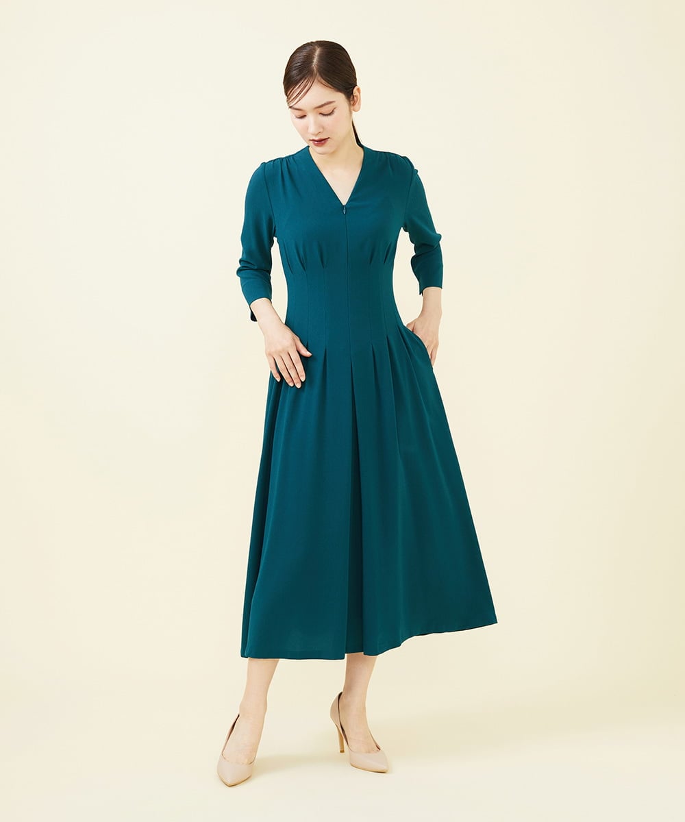 GDEJX22420 Sybilla(シビラ) タッキングデザインドレス（7分袖） ブルーグリーン