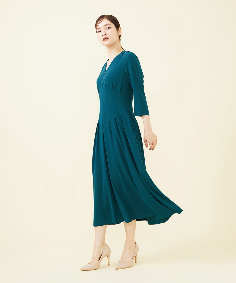GDEJX22420 Sybilla(シビラ) タッキングデザインドレス（7分袖） ブルーグリーン